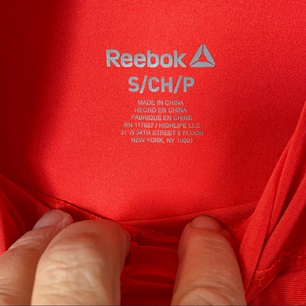 REEBOK performance long sleeve top with hood. Small - Picture 6 of 6